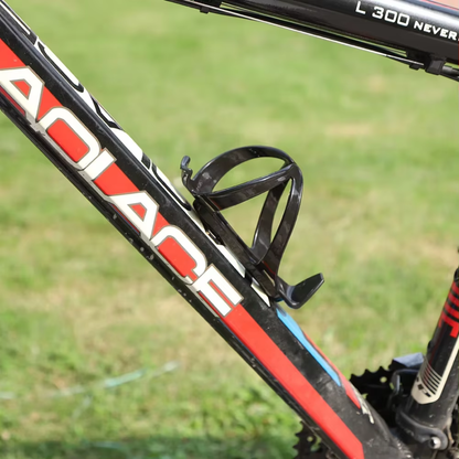 BIKEKE Fahrrad Flaschenhalter Set in der Seitenansicht am Fahrrad