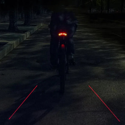 Wasserfestes Fahrrad Rücklicht mit Blinkerfunktion für Fahrten bei Regen und Nässe